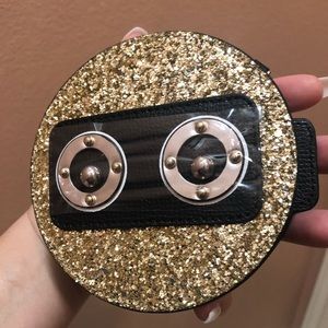 Henri Bendel coin wallet